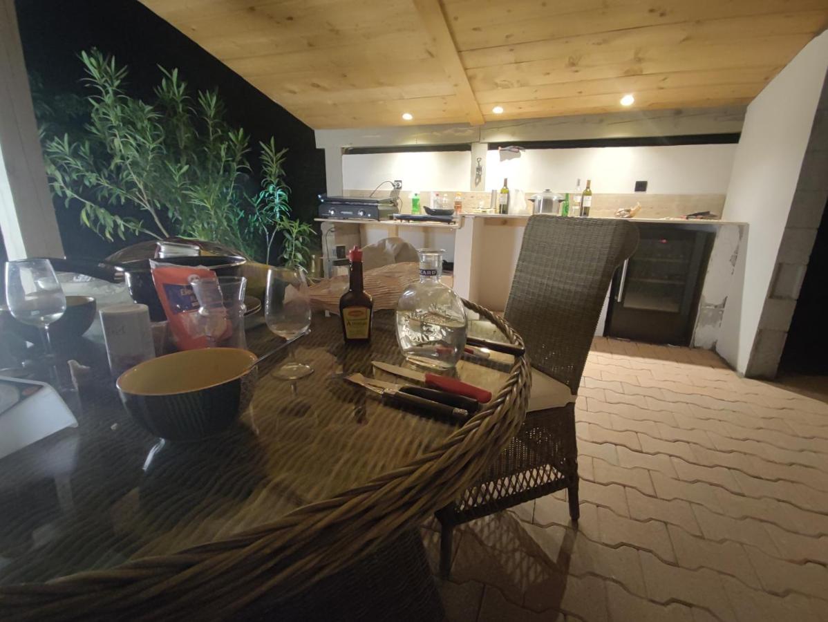 Céreste Chambre Au Coeur Du Luberon B&B 외부 사진