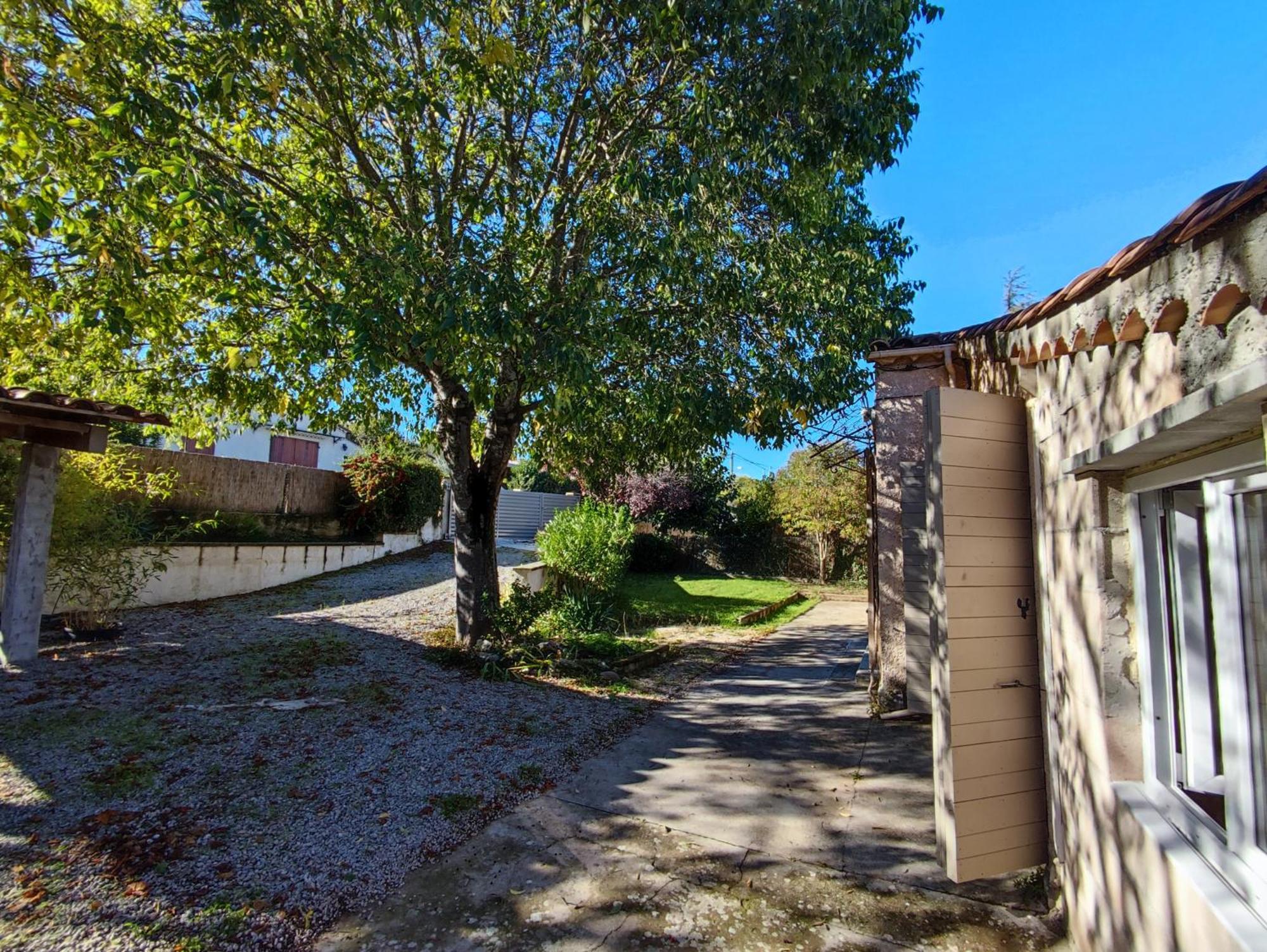 Céreste Chambre Au Coeur Du Luberon B&B 외부 사진